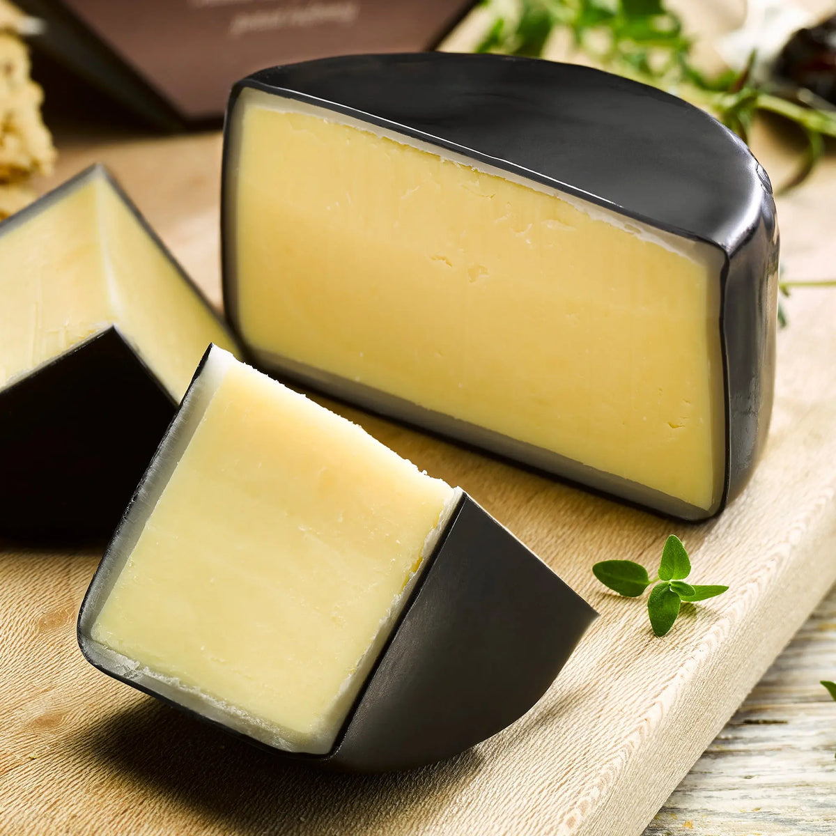Cryf Extra Mature Cheddar - Mini 200g caws-cenarth
