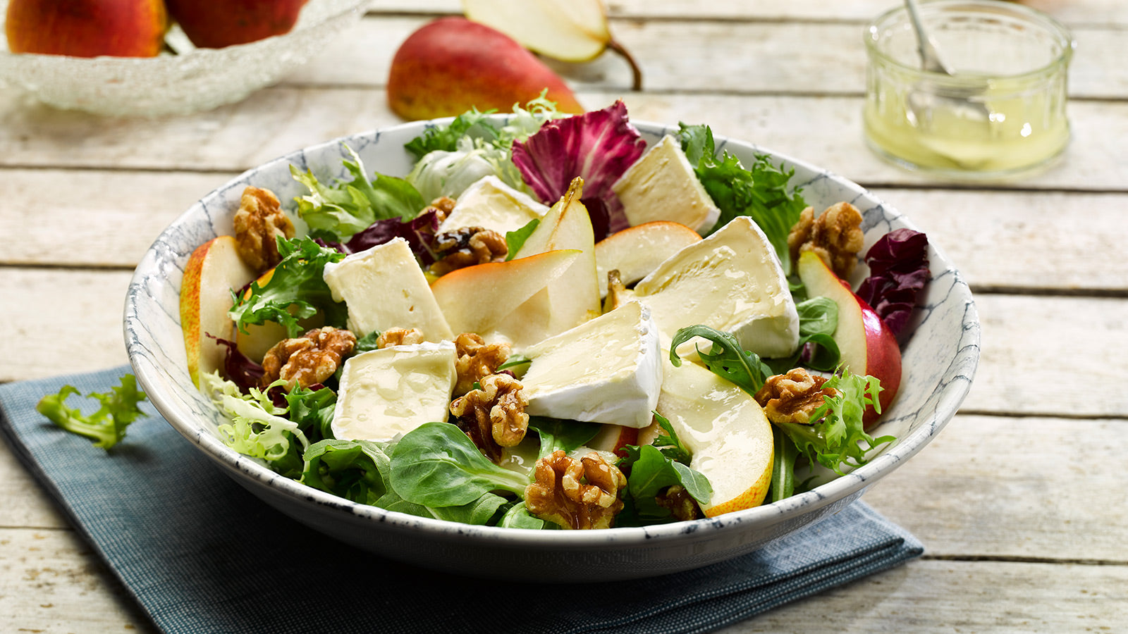 Pear & Walnut Salad with Perl Wen Cheese